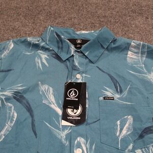 Volcom Teal Blue Short Sleeve Button-Down Shirt with Leaf Print